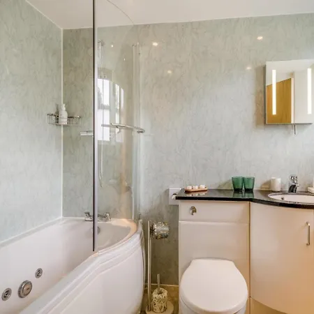 2 Bed In Oc-b42733 레이븐스톤데일